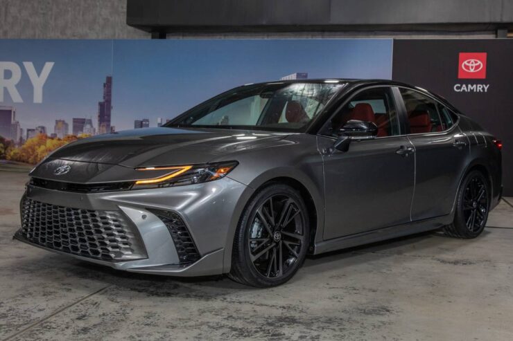 2022 Toyota Camry SE FWD